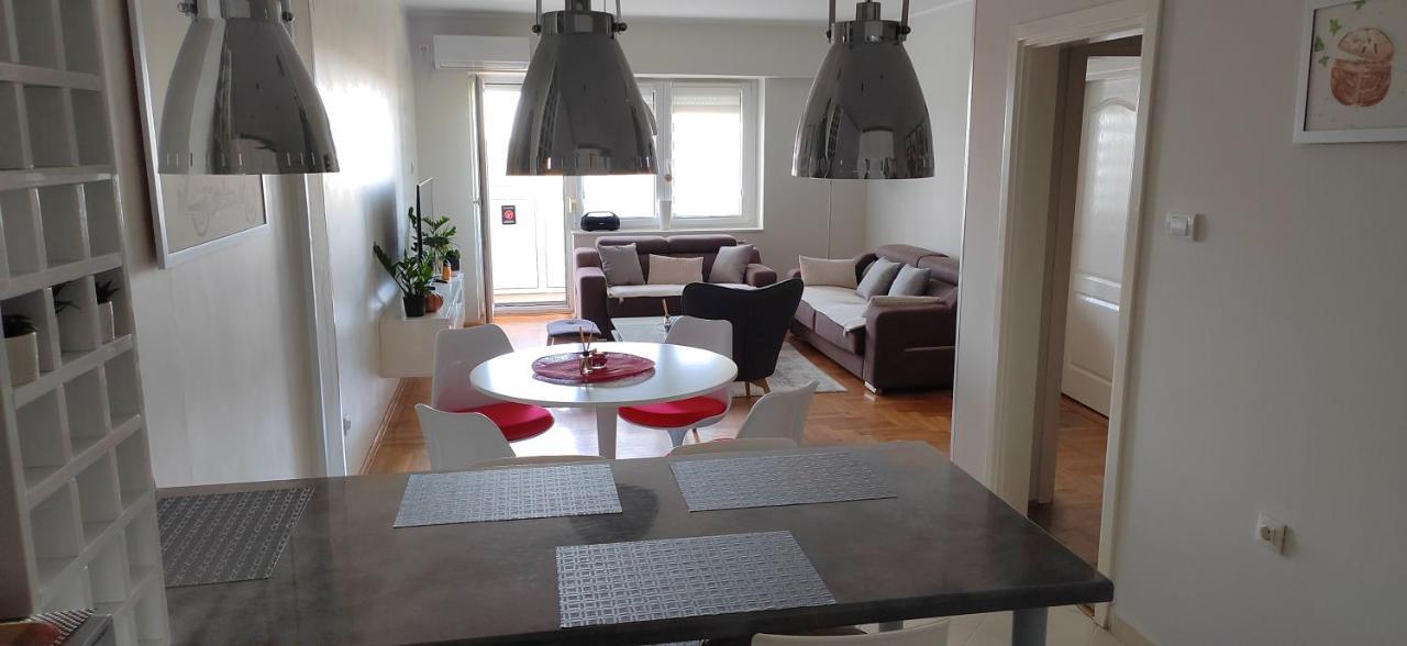 Lux Apartman Ava Kikinda Eksteriør bilde